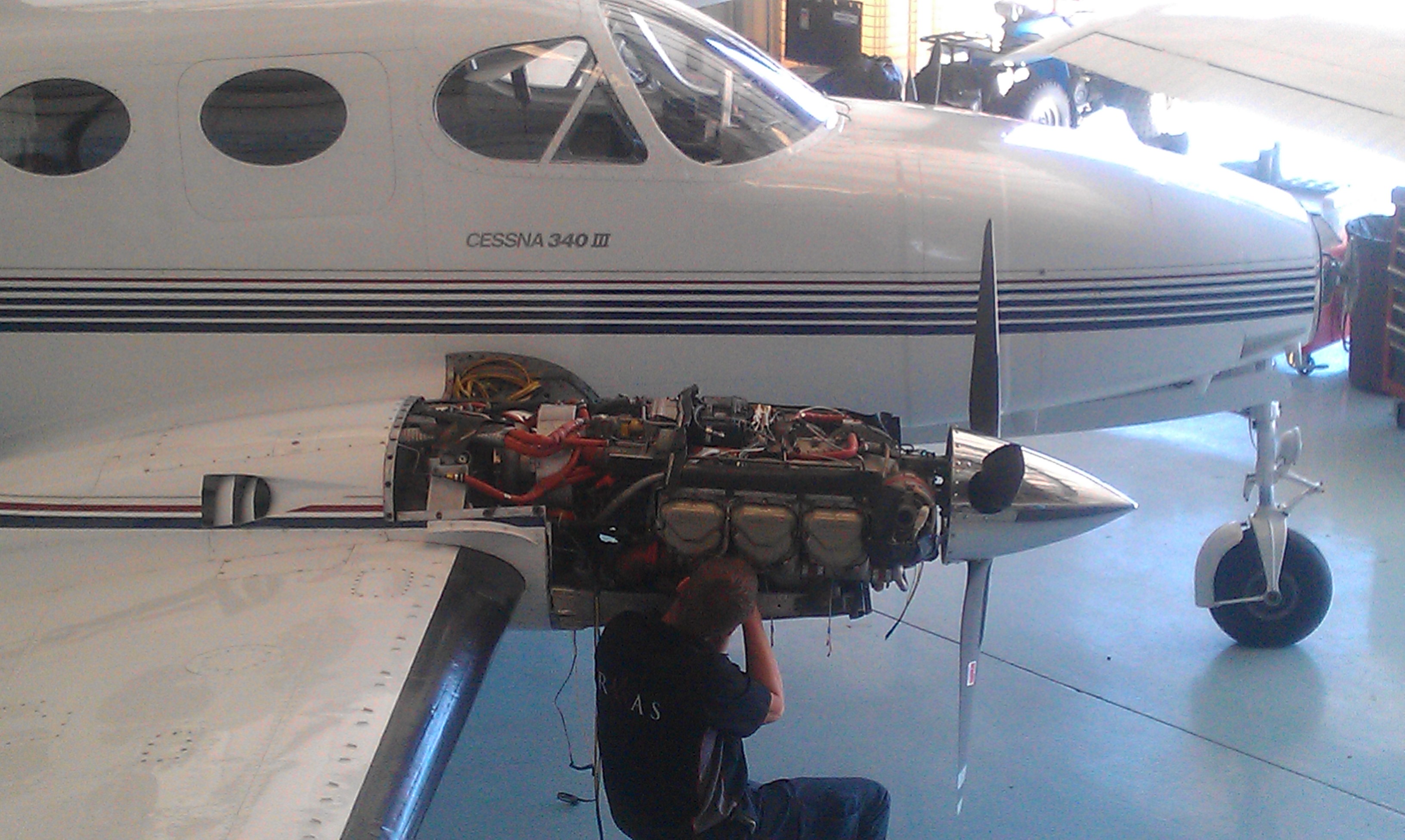 Engine monitoring system install on cessna 340